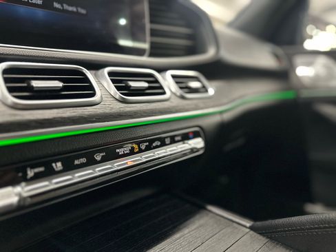 Used 2021 Mercedes-Benz GLE 350 4MATIC w/ Premium Package image 26