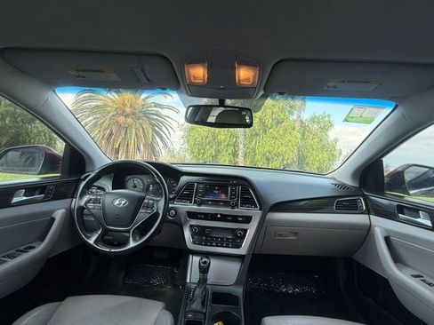 Used 2016 Hyundai Sonata Limited image 16