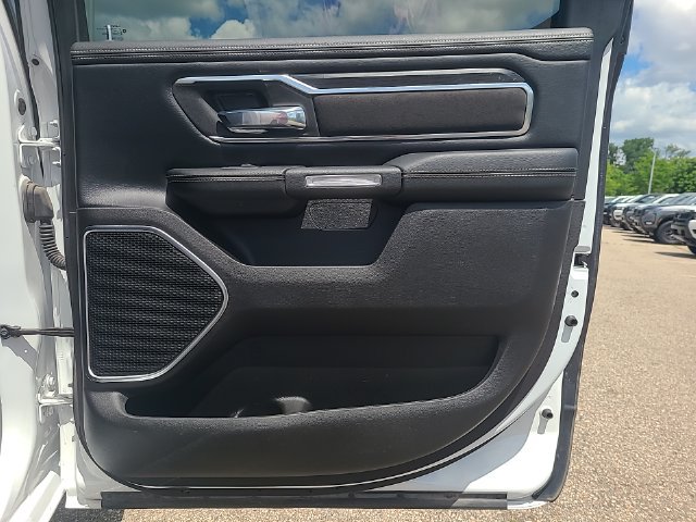Used 2023 RAM 1500 Laramie AWD/4WD image 30