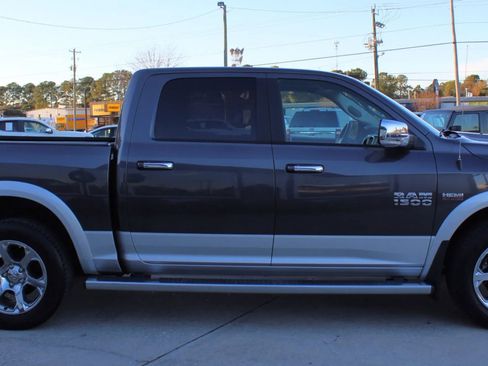 Used 2016 RAM 1500 Laramie w/ Convenience Group image 6