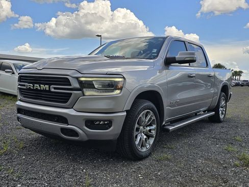 Used 2022 RAM 1500 Laramie w/ Sport Appearance Package AWD/4WD image 9