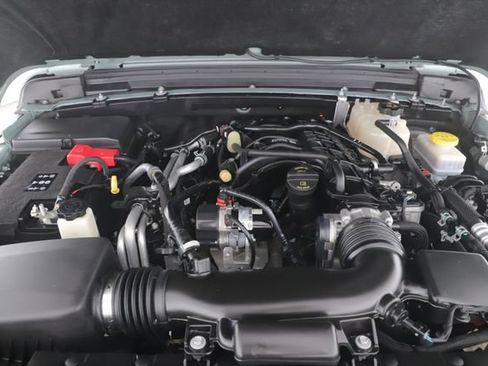 Used 2023 Jeep Wrangler Unlimited Sport AWD/4WD image 15