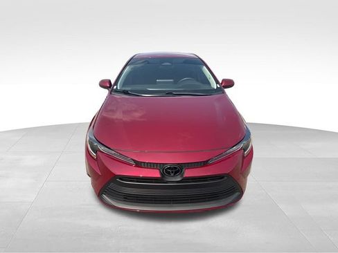 Used 2025 Toyota Corolla LE FWD image 8