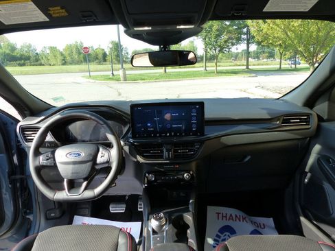 Used 2024 Ford Escape ST-Line Select w/ Tech Pack #1 AWD/4WD image 39
