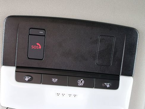 Used 2024 Nissan Rogue SV AWD/4WD image 52
