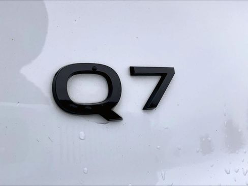 Certified 2025 Audi Q7 2.0T Premium Plus w/ Premium Plus Package AWD/4WD image 17