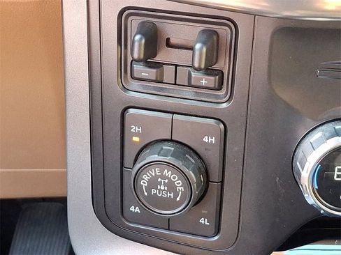 Certified 2021 Ford F150 Lariat image 27