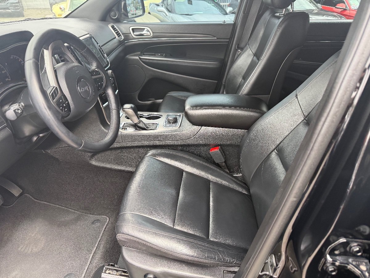 Used 2021 Jeep Grand Cherokee Limited AWD/4WD image 13