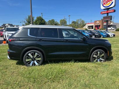 New 2025 Mitsubishi Outlander AWD