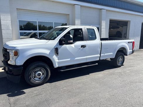 Used 2020 Ford F250 XL w/ Power Equipment Group AWD/4WD image 4