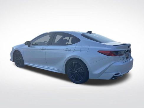 Used 2025 Toyota Camry XSE FWD image 4