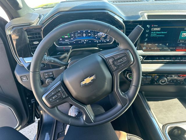Used 2024 Chevrolet Silverado 2500 High Country w/ Technology Package AWD/4WD image 14