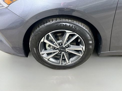 Used 2024 Kia Forte LXS image 8