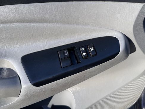 Used 2015 Toyota Tacoma 4x4 Access Cab image 17