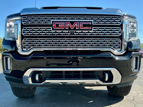 Used 2022 GMC Sierra 3500 Denali w/ Denali Ultimate Package AWD/4WD image 9