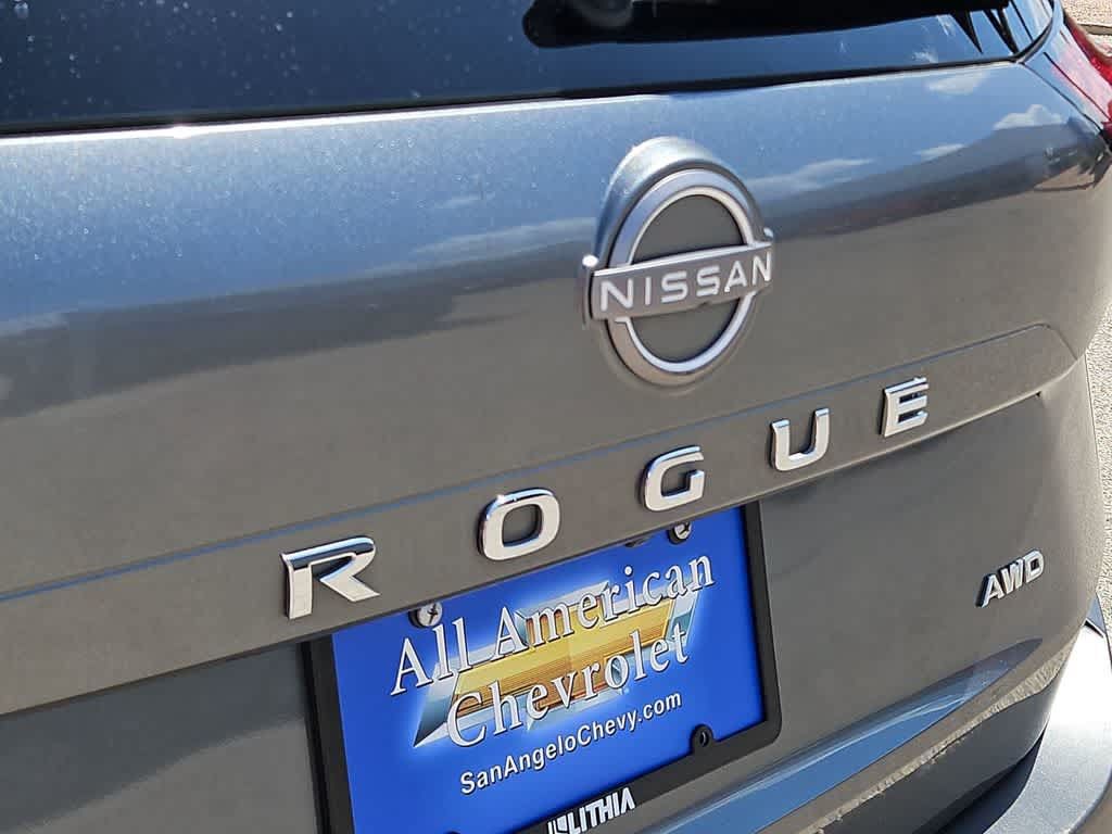 Used 2023 Nissan Rogue S AWD/4WD image 11