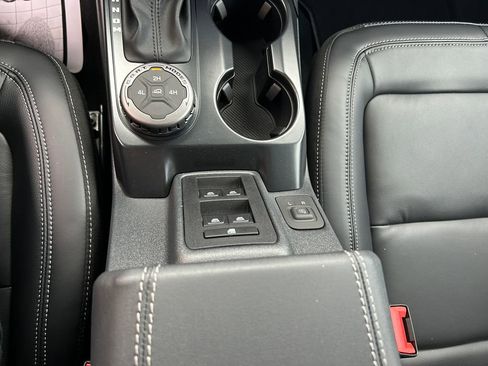 New 2026 Ford Bronco Outer Banks AWD/4WD image 33