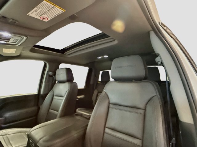 Used 2023 GMC Sierra 3500 Denali w/ Denali Ultimate Package AWD/4WD image 20