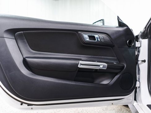 Used 2015 Ford Mustang Coupe w/ Equipment Group 051A image 23