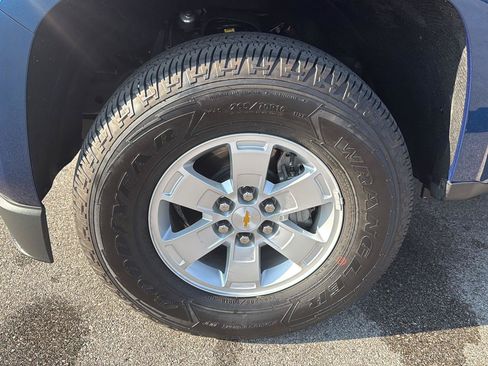 Used 2020 Chevrolet Colorado W/T w/ WT Convenience Package RWD image 15