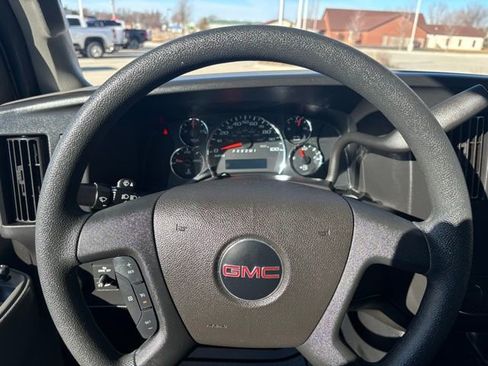 Used 2023 GMC Savana 2500 LS w/ Driver Convenience Package image 17