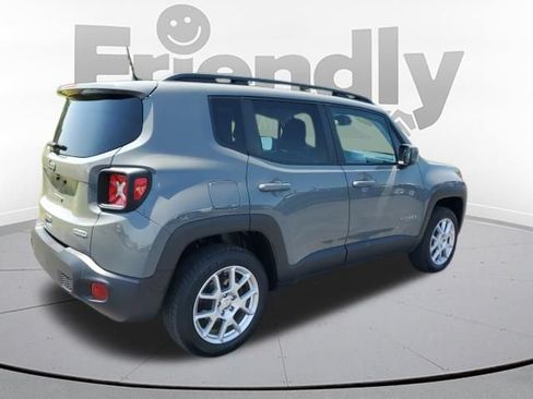 Used 2021 Jeep Renegade Latitude w/ Convenience Group AWD/4WD image 5
