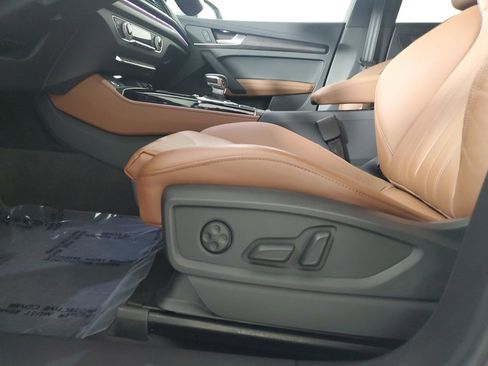 Certified 2025 Audi Q5 2.0T Premium Plus image 21