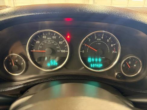 Used 2015 Jeep Wrangler Rubicon AWD/4WD image 15