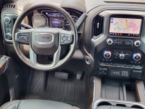 Used 2019 GMC Sierra 1500 Denali w/ Denali Ultimate Package AWD/4WD image 10