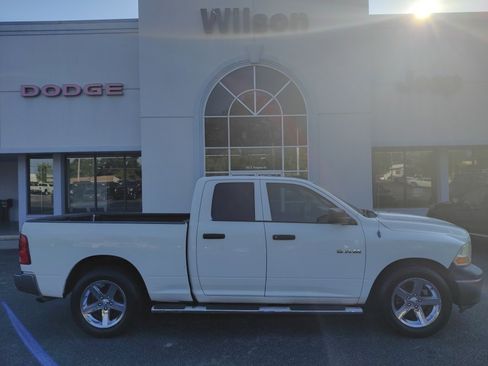 Used 2009 Dodge Ram 1500 Truck ST w/ ST Popular Equipment Group image 1