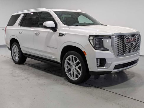 Used 2024 GMC Yukon Denali w/ Advanced Technology Package image 7