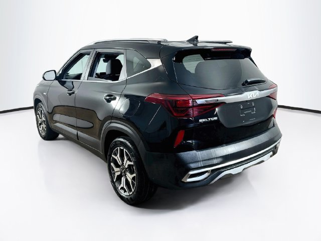 Used 2023 Kia Seltos EX AWD/4WD image 7