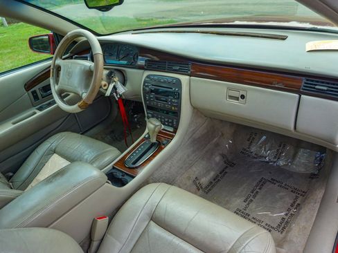 Used 1999 Cadillac Eldorado Touring FWD image 16