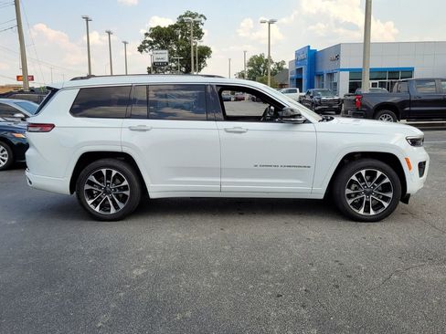Used 2023 Jeep Grand Cherokee L Overland image 13
