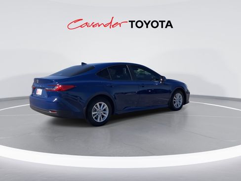Used 2026 Toyota Camry LE w/ Convenience Package image 8