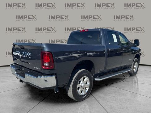 Used 2025 RAM 2500 Big Horn AWD/4WD image 5
