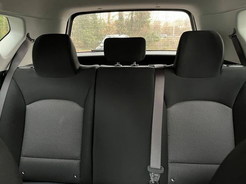 Used 2025 Kia Soul LX w/ LX Technology Package image 36