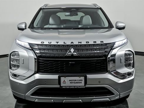 Used 2023 Mitsubishi Outlander SEL AWD/4WD image 4