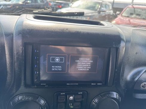 Used 2016 Jeep Wrangler Unlimited Sport w/ Quick Order Package 24S image 16