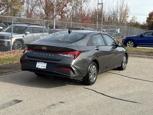Certified 2024 Hyundai Elantra SEL image 5