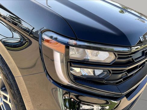 Used 2025 Ford Expedition Max Active AWD/4WD image 27