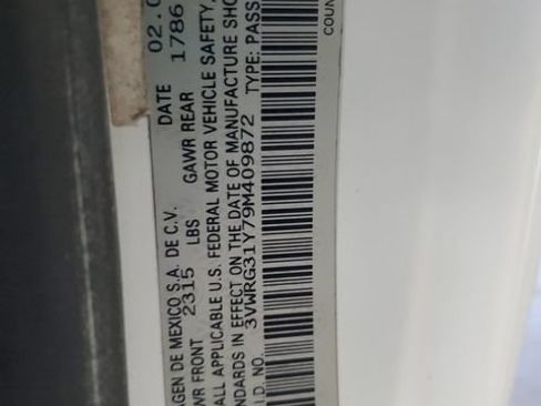 Used 2009 Volkswagen Beetle S FWD image 37