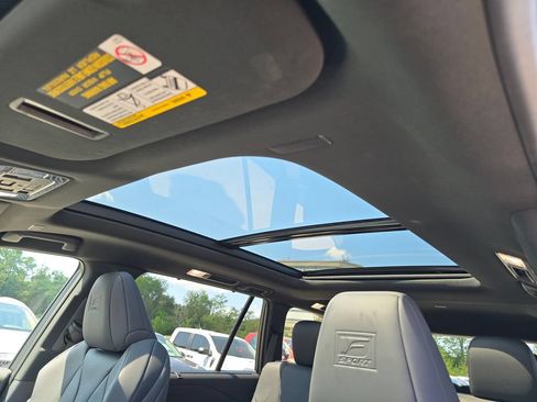 Certified 2025 Lexus TX 350 AWD w/ Technology Package image 9
