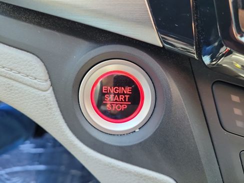 Used 2018 Honda Odyssey EX-L image 31