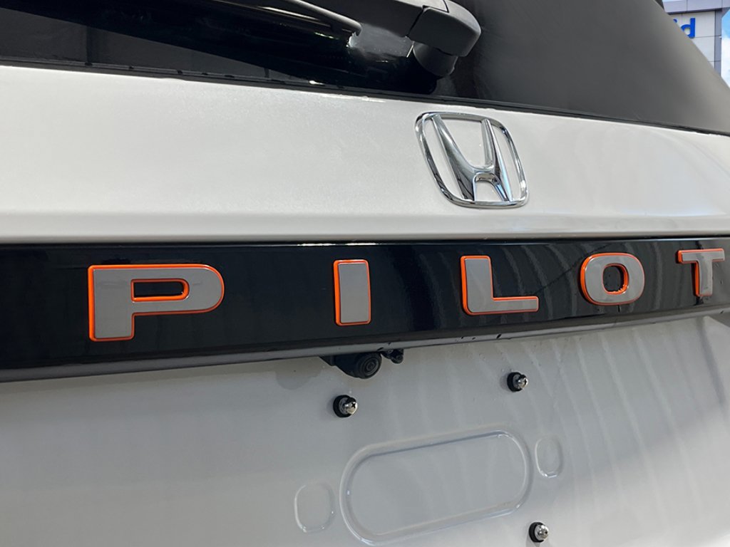 New 2026 Honda Pilot TrailSport image 11