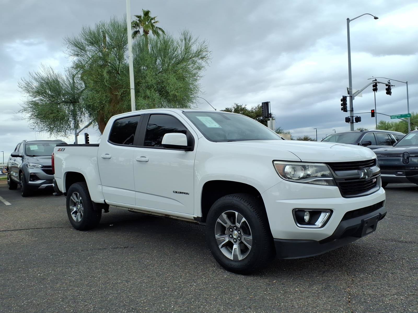 Used 2018 Chevrolet Colorado Z71 AWD/4WD image 3