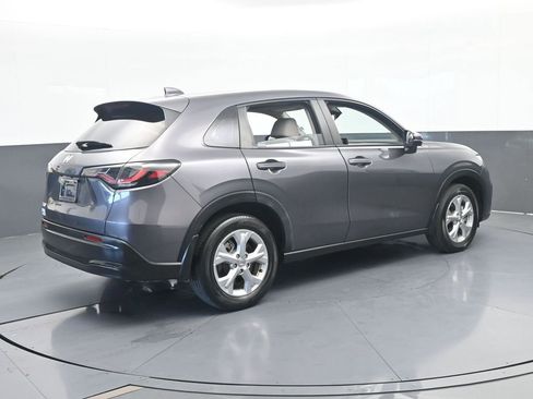 Used 2023 Honda HR-V LX image 6
