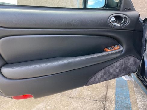 Used 2005 Jaguar XK8 Convertible image 20