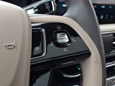 Used 2023 Lincoln Corsair AWD w/ Equipment Group 101A image 23