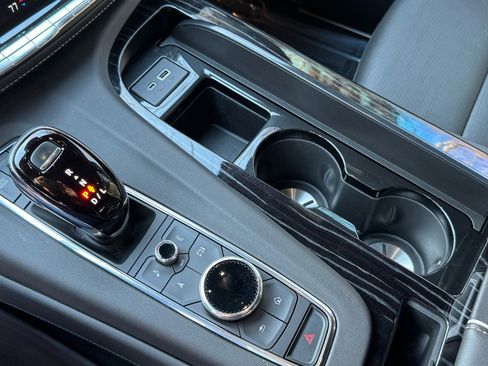 Used 2023 Cadillac Escalade ESV Sport w/ Touring Package image 37